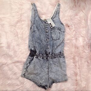 NWT TOPSHOP Moto Acid Wash Denim Playsuit Romper in Size 4